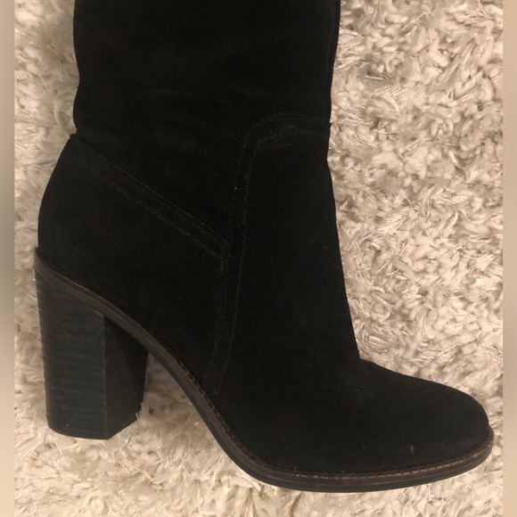 Gorgeous black suede boots - Picture 4 of 4